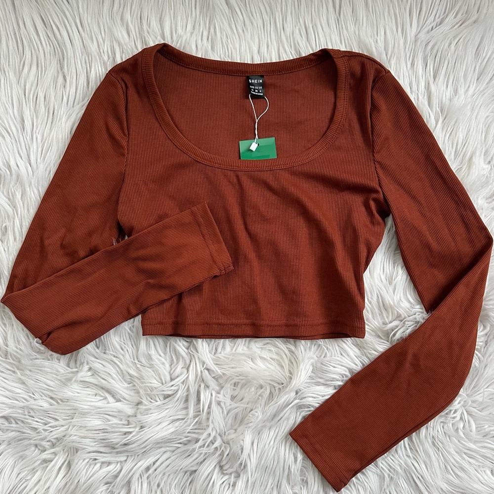 Long Sleeved Crop Top